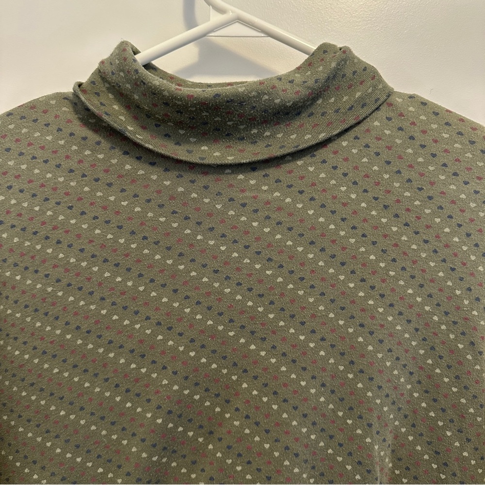 Northern Reflections Vintage Hearts Green Turtleneck Shirt Size Small Women’s - Picture 4 of 8
